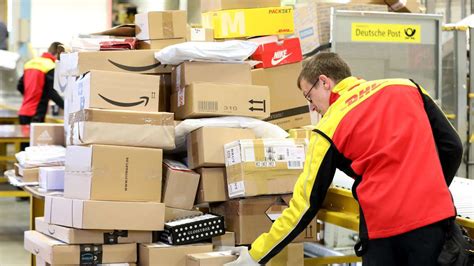 hermes zustellung heiligabend uhrzeit|DHL, Hermes, Post: So kommen Pakete noch an .